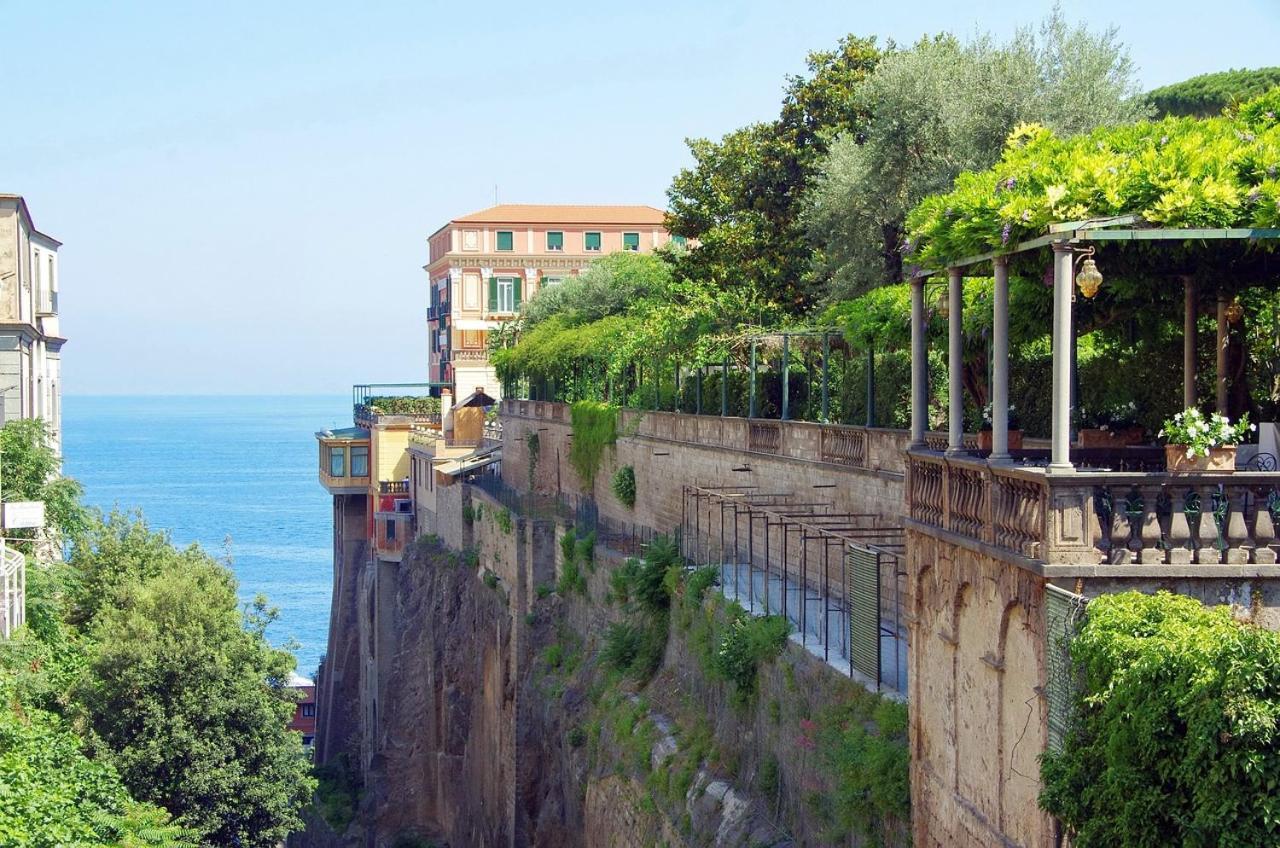 Bed and Breakfast Relais Sorrento Terrace And Relax Экстерьер фото